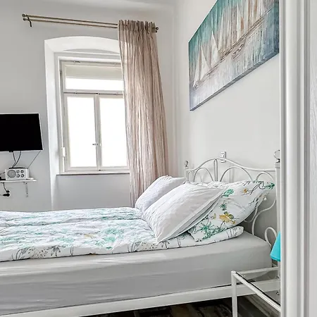 Main Square With Sea View Διαμέρισμα *