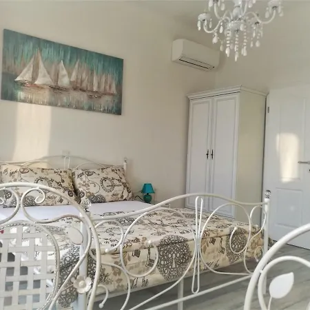 Main Square With Sea View Διαμέρισμα