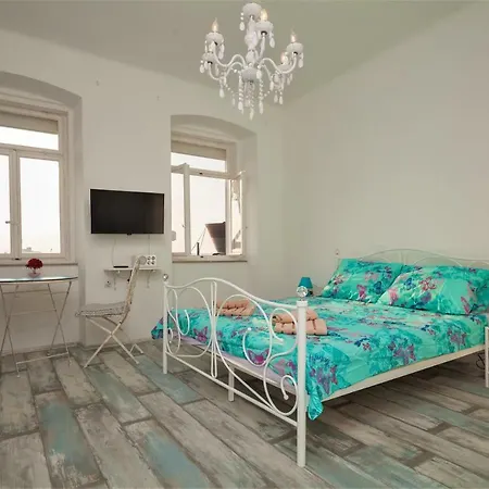 Apartmán Main Square With Sea View Pula