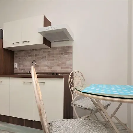 Apartment Main Square With Sea View *