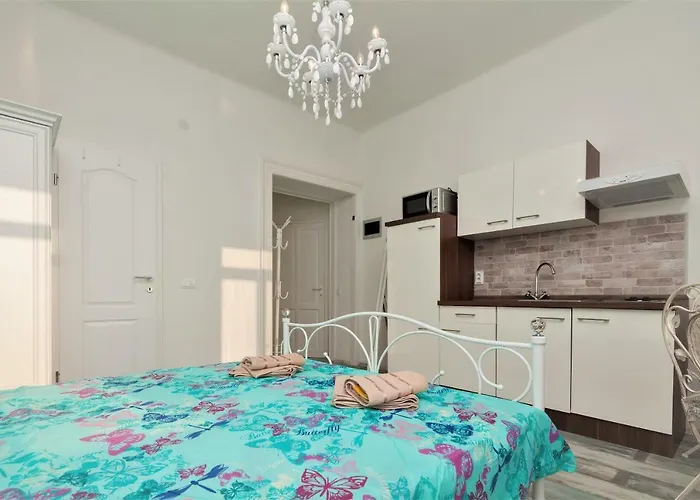 Lejlighed Main Square With Sea View