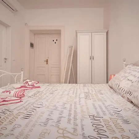 Apartament Main Square With Sea View