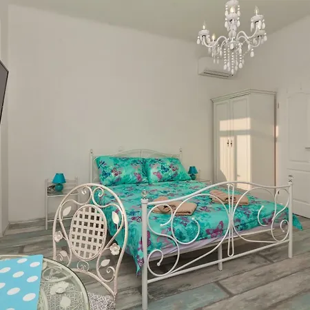 Main Square With Sea View * Póla