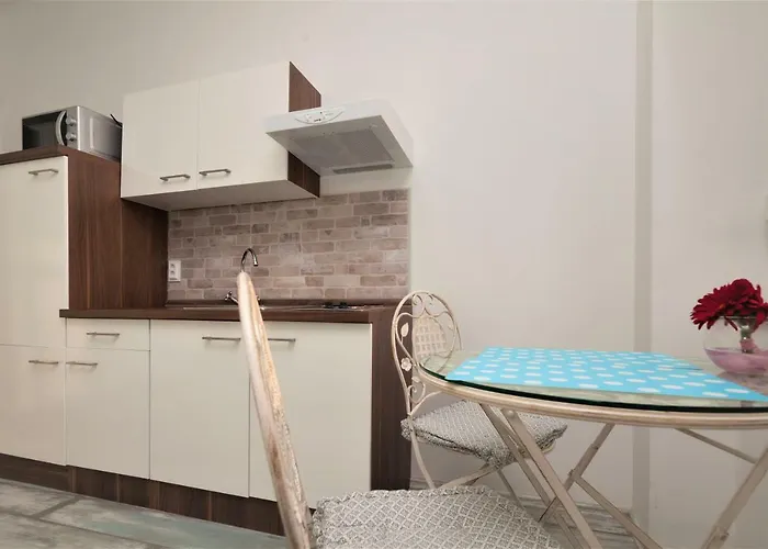 Apartment Main Square With Sea View *